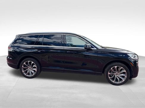 Used 2022 Lincoln Aviator Grand Touring w/ Equipment Group 301A AWD/4WD image 9