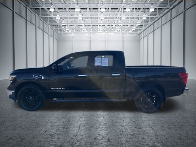 Used 2017 Nissan Titan SV AWD/4WD image 2