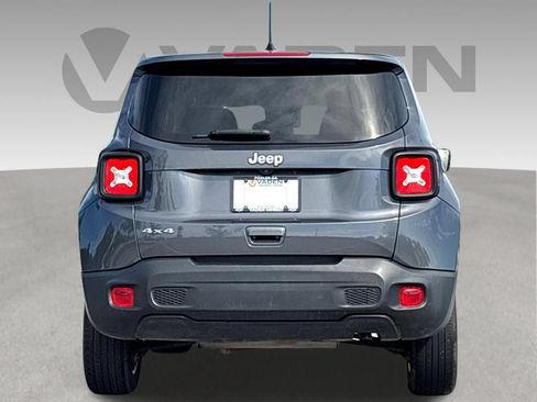 Used 2023 Jeep Renegade Latitude AWD/4WD image 20
