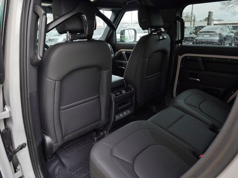 Used 2026 Land Rover Defender 110 S AWD/4WD image 29