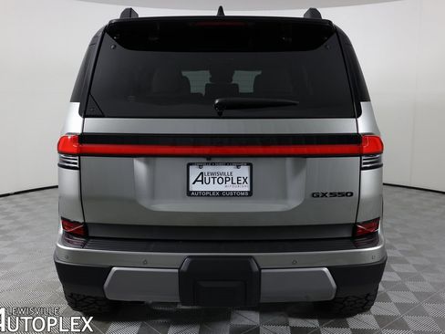 Used 2025 Lexus GX 550 image 7
