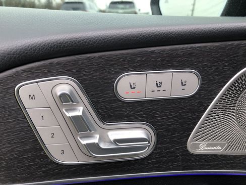 Used 2021 Mercedes-Benz GLS 450 4MATIC image 16