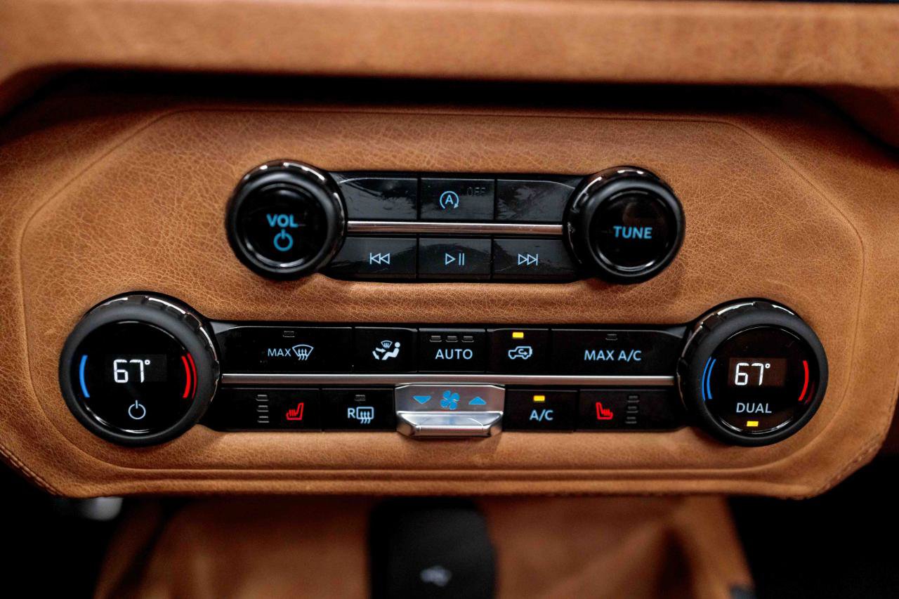 Used 2024 Ford Bronco Black Diamond AWD/4WD image 50
