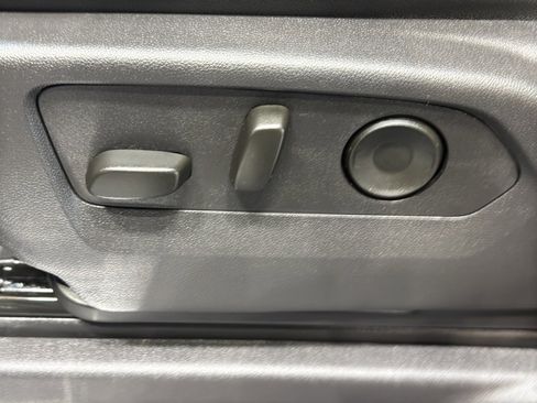 Used 2025 Chevrolet Silverado 1500 LT Trail Boss w/ LT Trail Boss Premium Package image 18