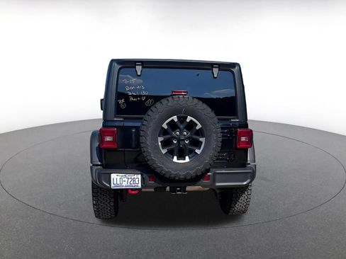 Used 2025 Jeep Wrangler Unlimited Rubicon AWD/4WD image 11