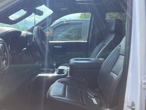 Used 2022 GMC Sierra 3500 Denali w/ Denali Ultimate Package image 11