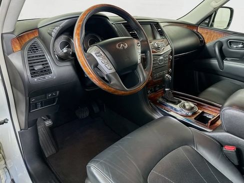 Used 2016 INFINITI QX80 4WD w/ Deluxe Technology Package image 11