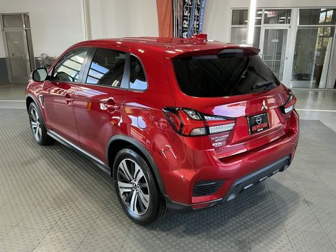 Used 2021 Mitsubishi Outlander Sport SE image 32