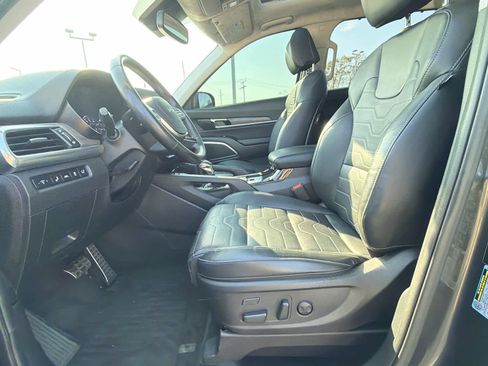 Used 2022 Kia Telluride SX w/ SX Prestige Package AWD/4WD image 8