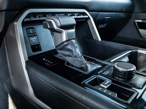 Used 2024 Toyota Tundra Limited image 13