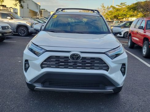 Used 2025 Toyota RAV4 Limited image 8