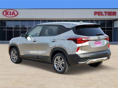 Used 2021 Kia Seltos LX image 6