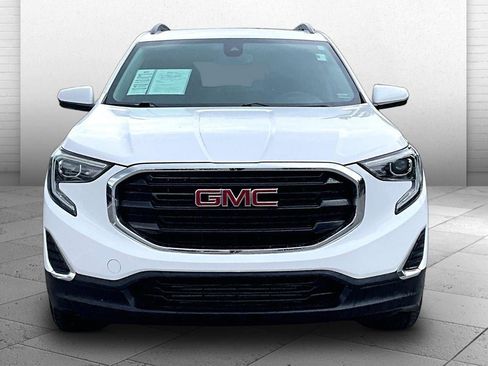 Used 2020 GMC Terrain SLE w/ Driver Convenience Package FWD image 2