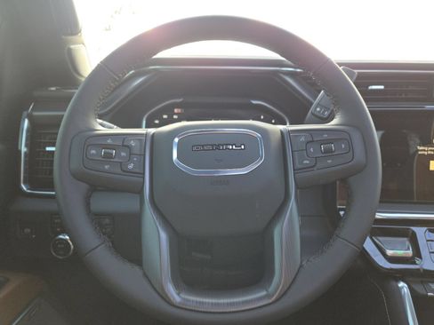 New 2026 GMC Sierra 2500 Denali Ultimate AWD/4WD image 32