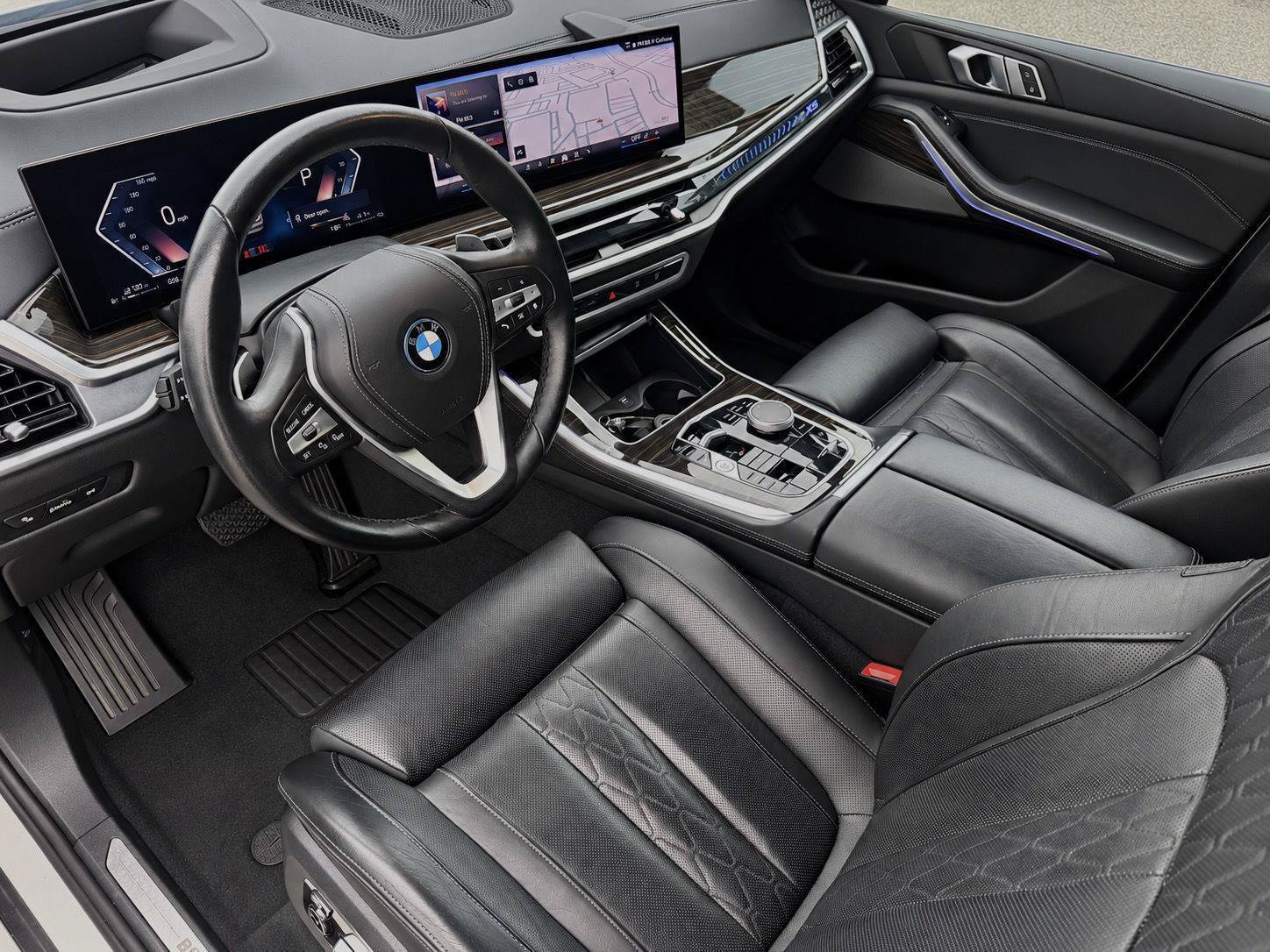 Used 2025 BMW X5 xDrive50e AWD/4WD image 7