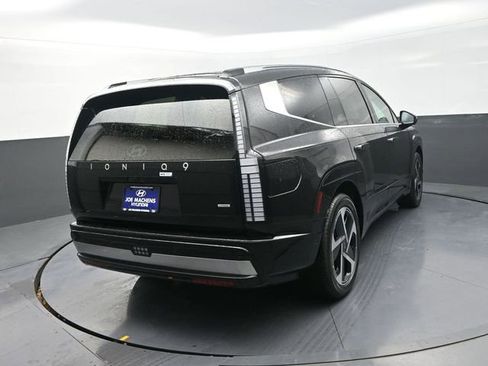New 2026 Hyundai Ioniq 9 Calligraphy AWD/4WD image 8