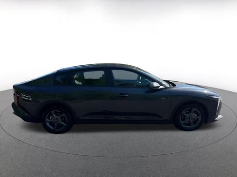 Used 2025 Kia K4 FWD image 15