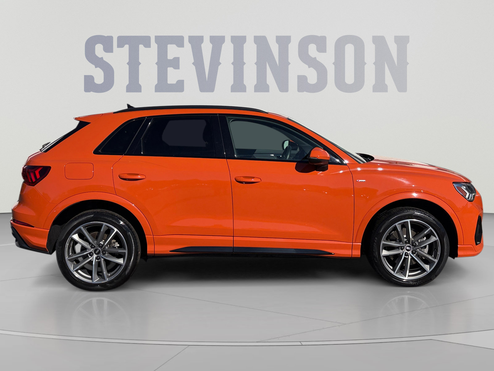 Used 2021 Audi Q3 2.0T Premium Plus w/ Premium Plus Package AWD/4WD image 6