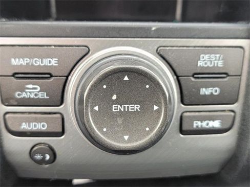 Used 2012 Honda Pilot Touring image 23