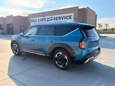 Used 2024 Kia EV9 Land AWD/4WD image 9