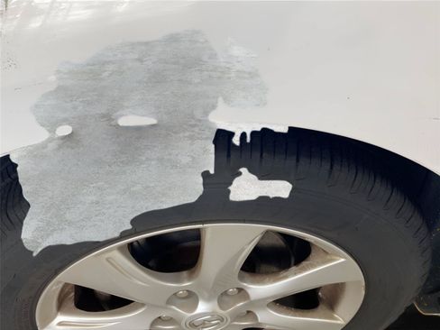 Used 2011 MAZDA MAZDA3 i Touring FWD image 13