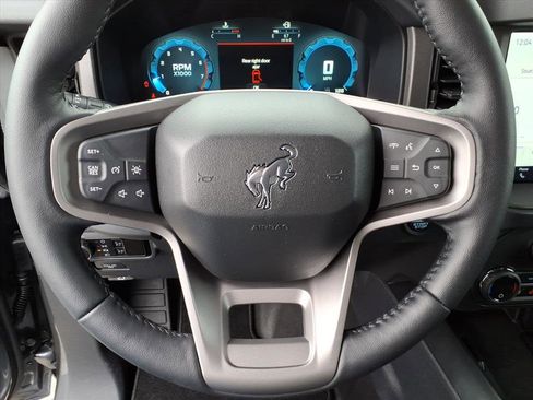 New 2025 Ford Bronco Badlands image 15