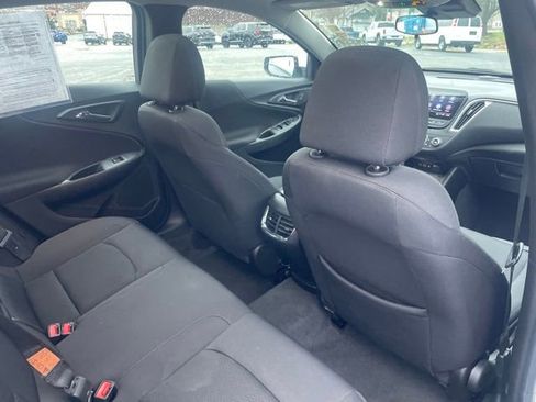 Used 2024 Chevrolet Malibu LT image 37