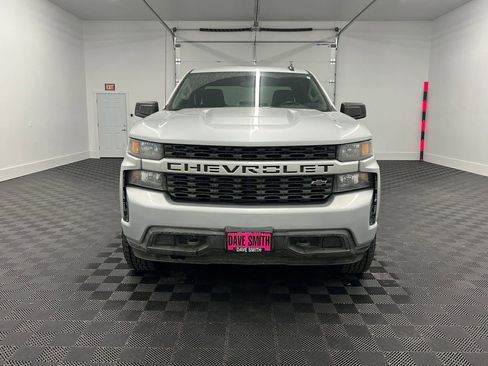 Used 2019 Chevrolet Silverado 1500 Custom w/ Custom Value Package image 5