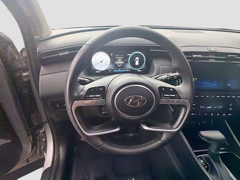 Certified 2024 Hyundai Tucson SEL w/ Convenience Package FWD image 11