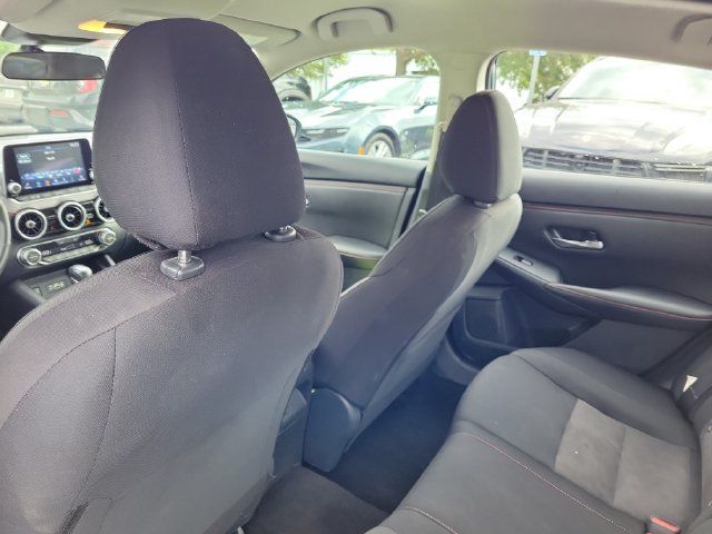 Used 2025 Nissan Sentra SR FWD image 11