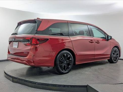 Used 2025 Honda Odyssey Sport-L image 8
