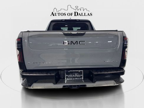 Used 2024 GMC Sierra EV Denali AWD/4WD image 9