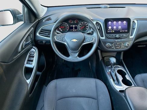 Used 2022 Chevrolet Malibu LS FWD image 22