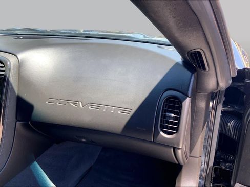 Used 2013 Chevrolet Corvette Grand Sport w/ 3LT Preferred Equipment Group RWD image 18