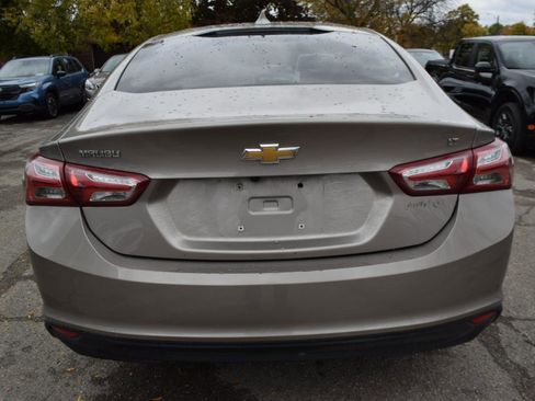 Used 2022 Chevrolet Malibu LT FWD image 9