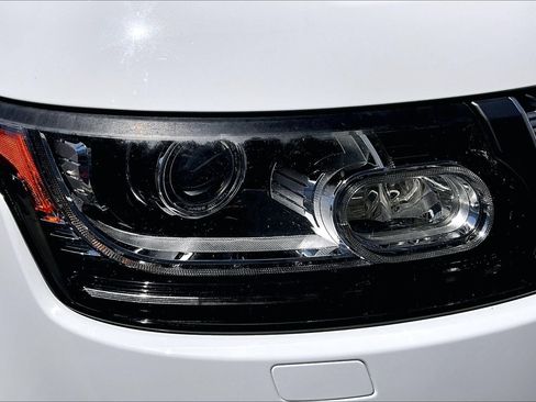 Used 2016 Land Rover Range Rover Supercharged AWD/4WD image 28