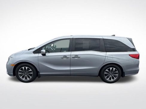 Used 2023 Honda Odyssey EX-L image 3