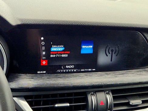 Used 2019 Alfa Romeo Stelvio RWD image 17