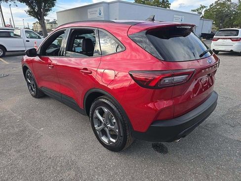 Used 2026 Ford Escape ST-Line image 2
