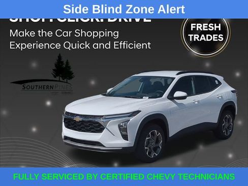 Used 2022 Chevrolet Trax LT w/ Driver Confidence Package image 32