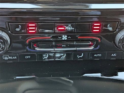 New 2025 Jeep Grand Cherokee L Laredo w/ Luxury Tech Group I image 25