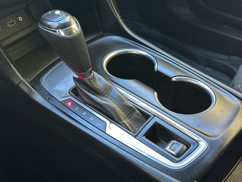 Used 2019 Chevrolet Equinox LT image 24