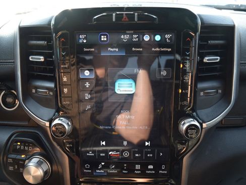 Used 2023 RAM 1500 Laramie image 31