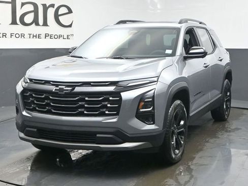 New 2026 Chevrolet Equinox LT w/ Convenience Package II FWD image 7