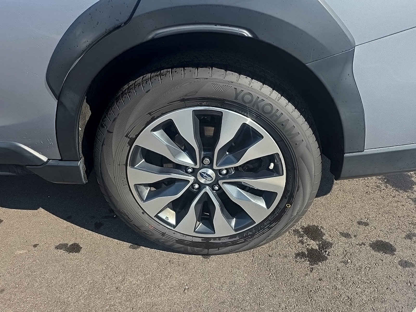 Used 2023 Subaru Outback Touring XT AWD/4WD image 7