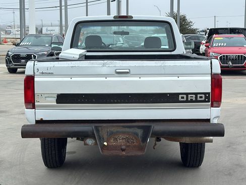 Used 1994 Ford F250 XL image 6