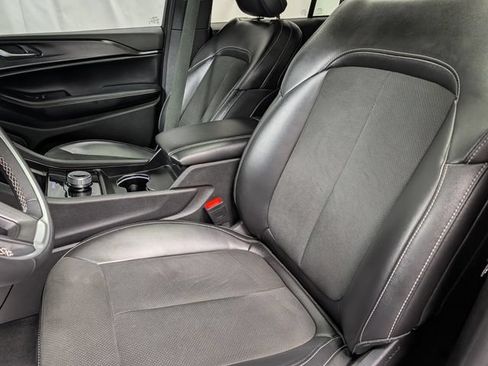 Used 2023 Jeep Grand Cherokee Altitude AWD/4WD image 10