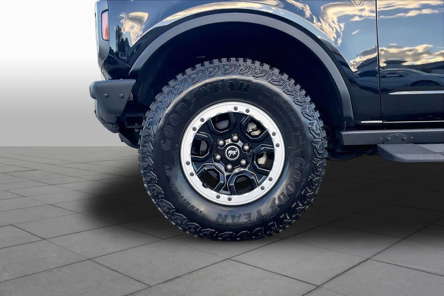 Used 2024 Ford Bronco Badlands AWD/4WD image 10