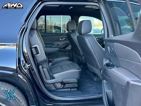 Used 2022 Chevrolet Traverse Premier w/ LPO, Floor Liner Package AWD/4WD image 26