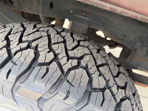 Used 2000 Ford F250 Lariat image 6